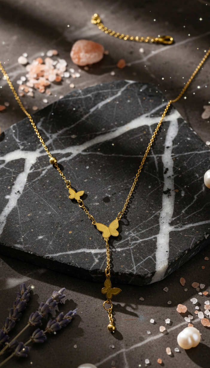 Collana Farfalle Luminose "Eleganza Dorata" – Luce di Gemma™