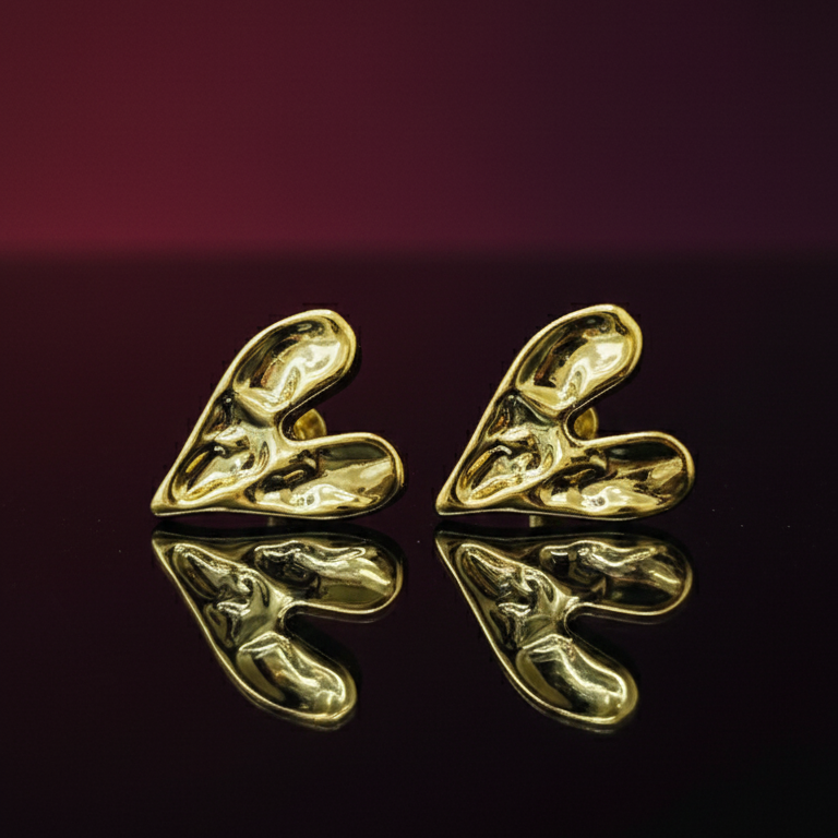 Orecchini Cuore Fuso Irregolare Placcati Oro 18K - Design Organico Trendy
