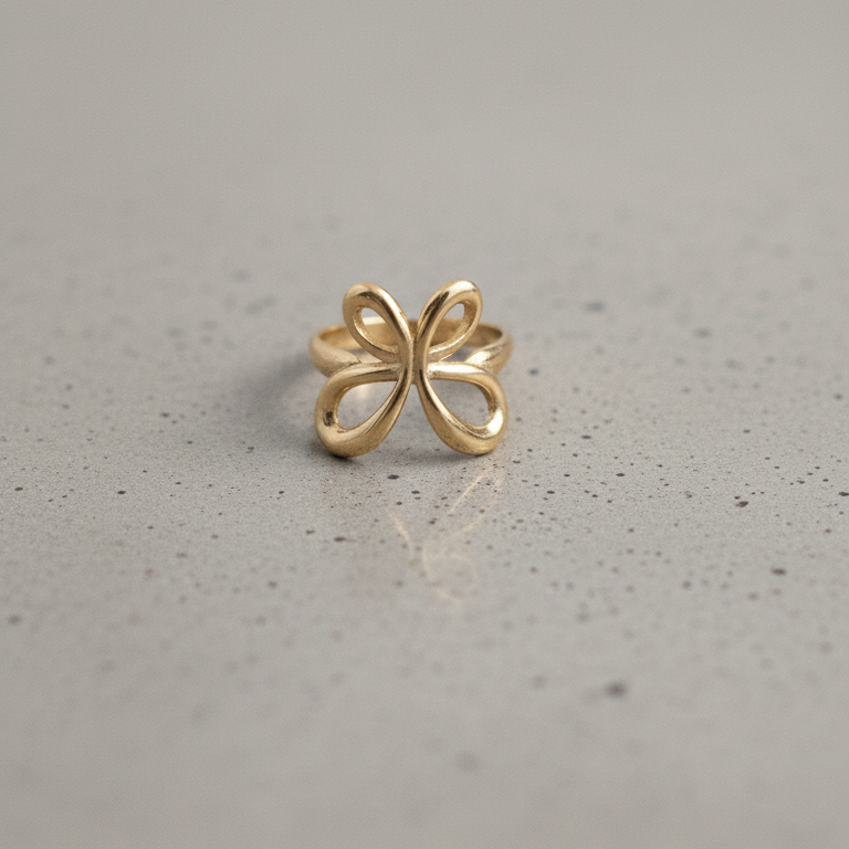 Anello Farfalla Stlizzata in Metallo Placcato Oro - Misura Regolabile