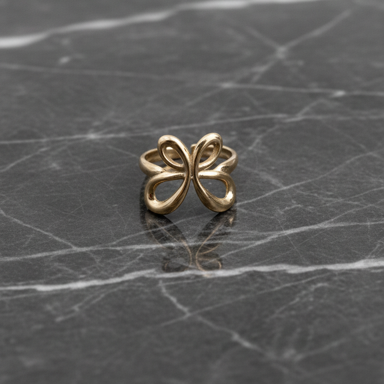 Anello Farfalla Stlizzata in Metallo Placcato Oro - Misura Regolabile