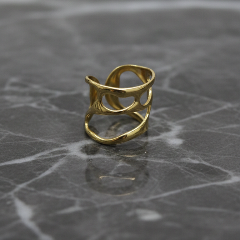 Anello Fascia Astratta Wide Placcato Oro - Design Cut-Out Scultoreo