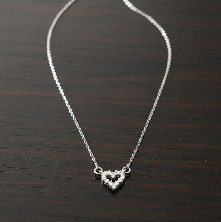 Collana Punto Luce Cuore Micro Pavé Placcata Rodio - Gioiello Minimal Romantico